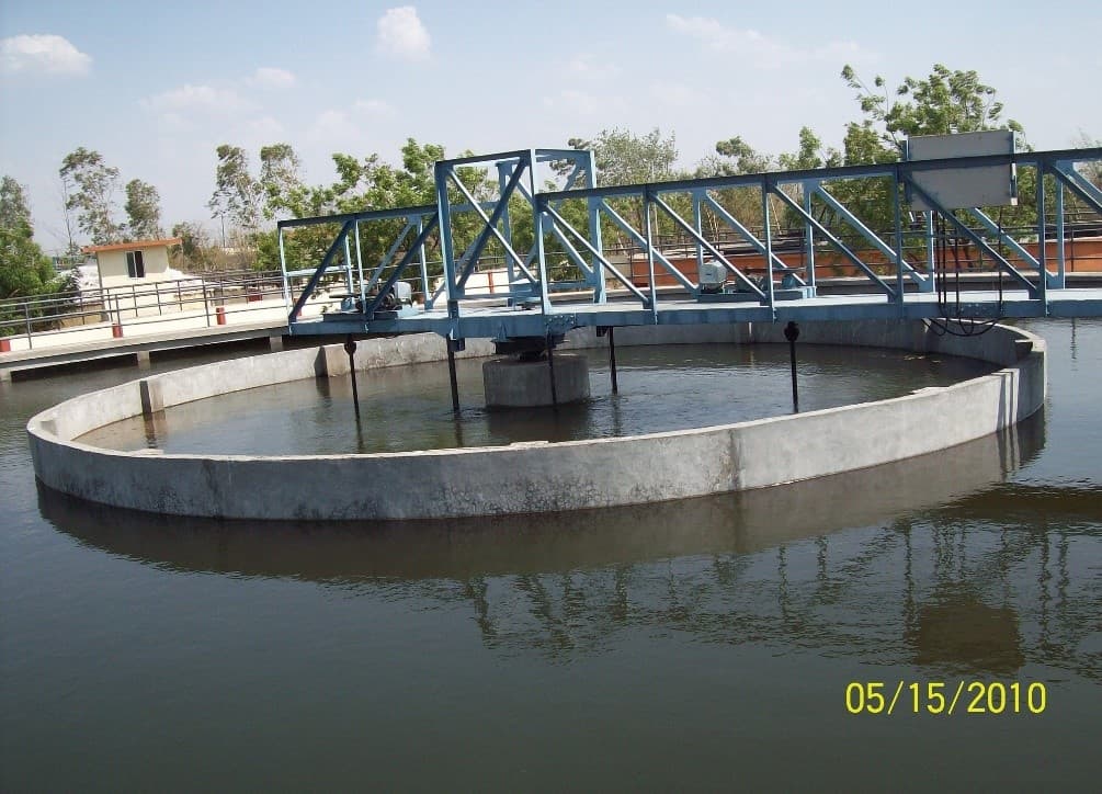 ROTATING BRIDGE